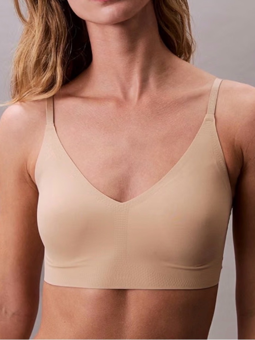 NWT Calvin Klein Seamless Wireless Bra Nude Beige Size L